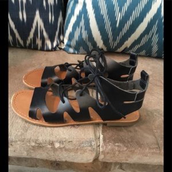 NWT Gap black gladiator sandals size 7 - Picture 2 of 12